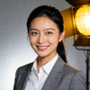 数据科学家李娜的正面半身照，面带自信表情